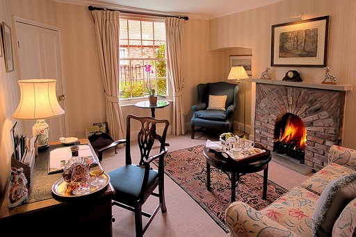 Room 34 Suite